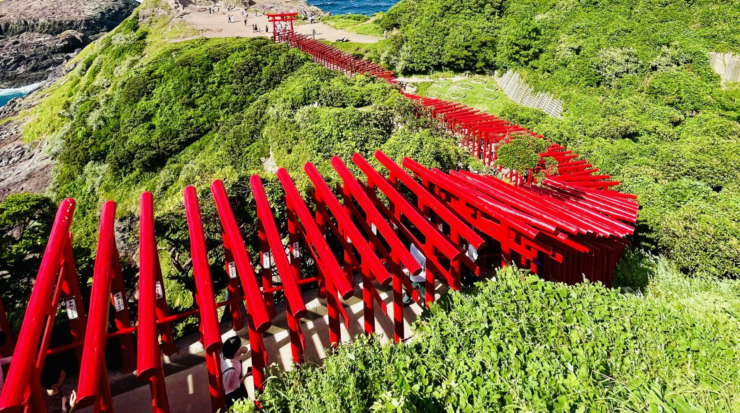 日記：元乃隅神社は赤い鳥居が連なる絶景